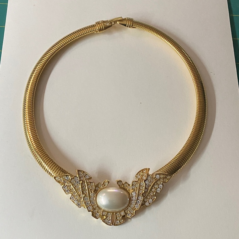 Vintage Trifari Gold-Tone Collar Necklace with Central Pearl & Crystal Wings